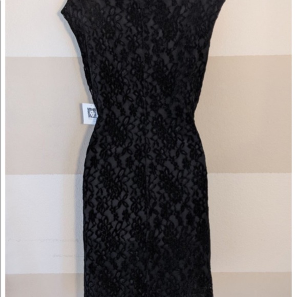 Anne Klein Lace Dress - Picture 2 of 14